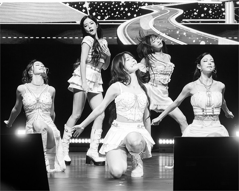fromis_9 performing on stage in Seattle, September 2025